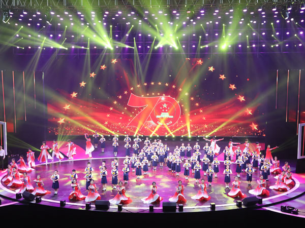 庆祝中国成立70周年大型文艺晚会雷亚架舞台租赁案例